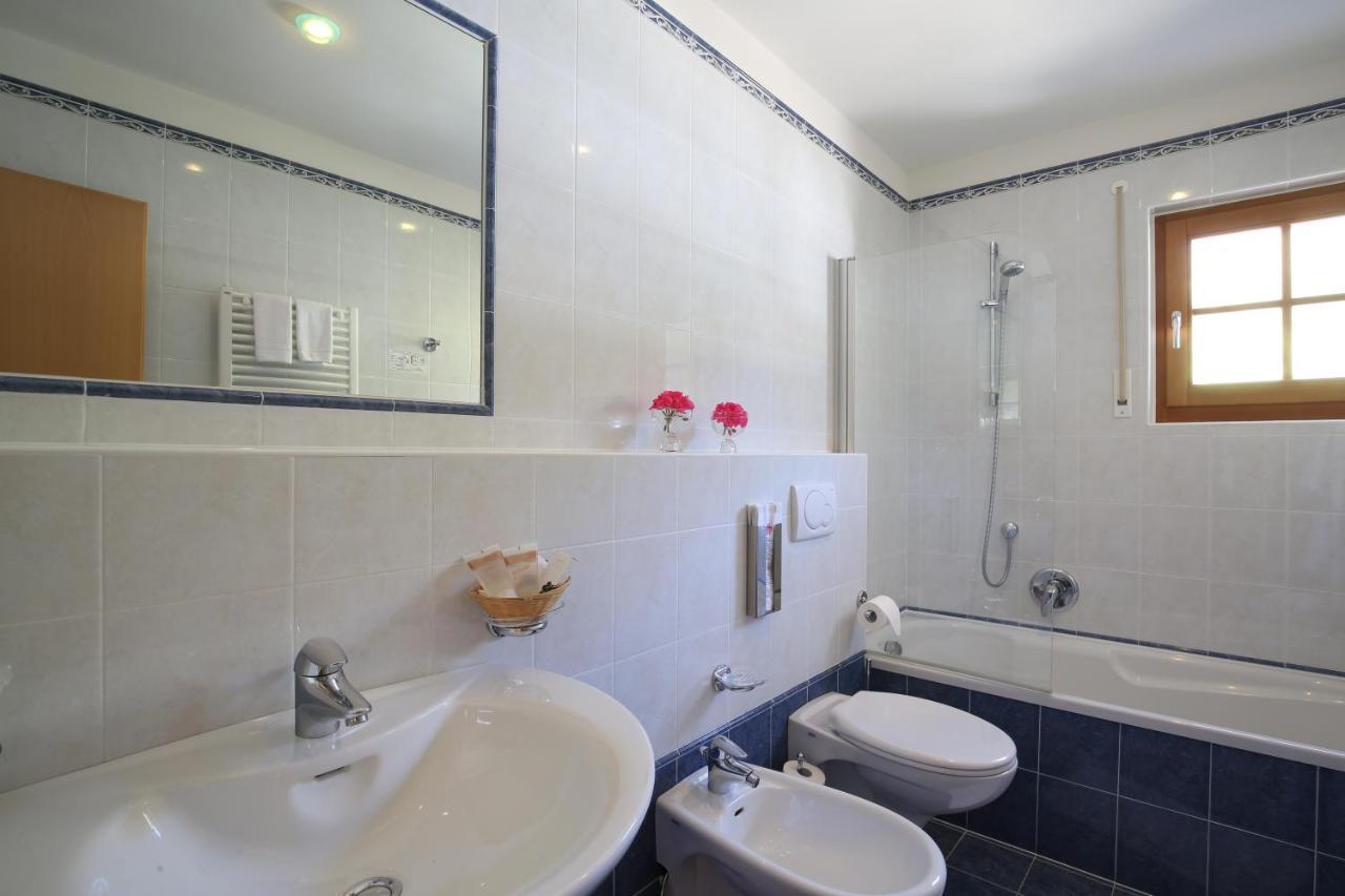 Hotel Mesdi Arabba Bagian luar foto